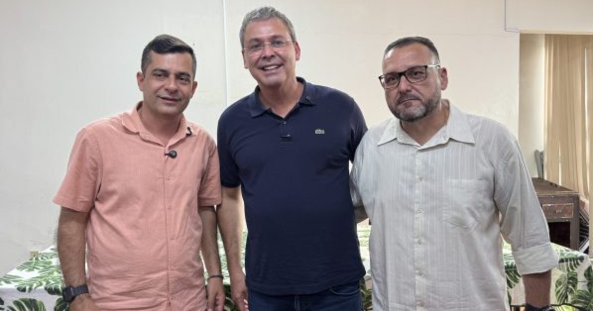 Lindbergh Farias anuncia investimento de mais de R$50 milhões em municípios do noroeste fluminense