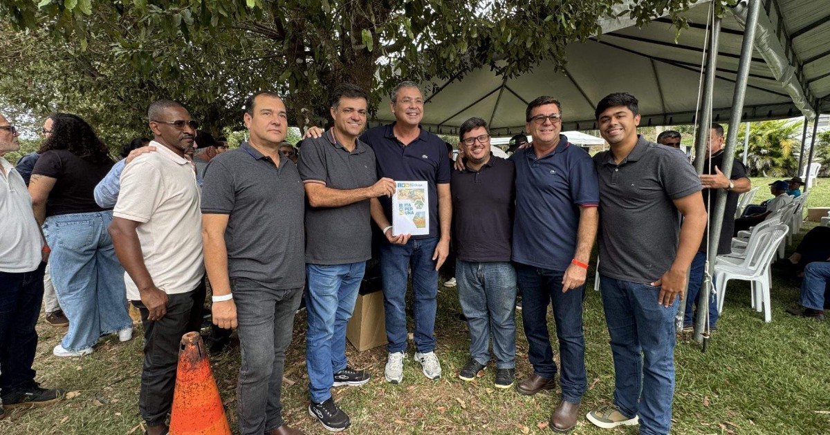 Lindbergh Farias entrega equipamentos para agricultura familiar em Italva e anuncia nova Casa do Autismo em Itaperuna