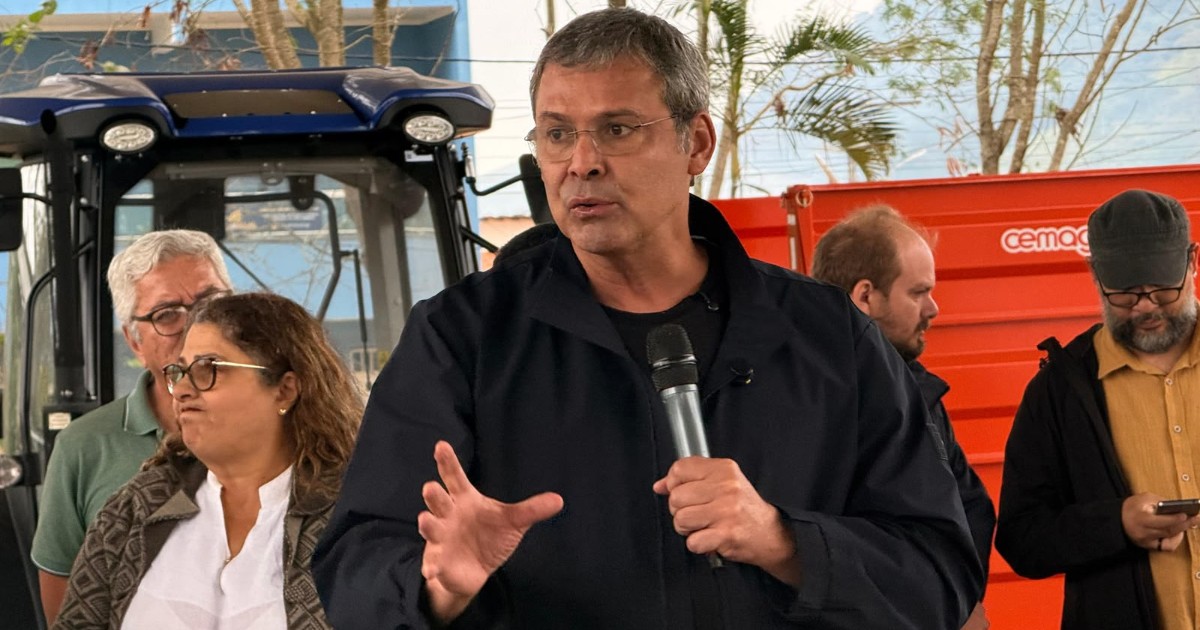 Lindbergh Farias anuncia construção da primeira Casa do Autismo de Cantagalo durante entrega de maquinário a agricultores familiares